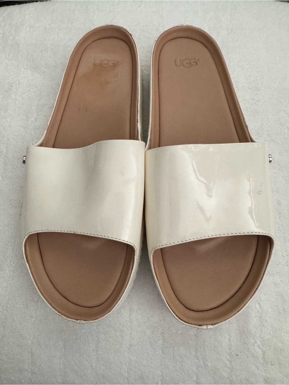 UGG Women’s Cream Patent Slide Sandals with Tan Footbed
